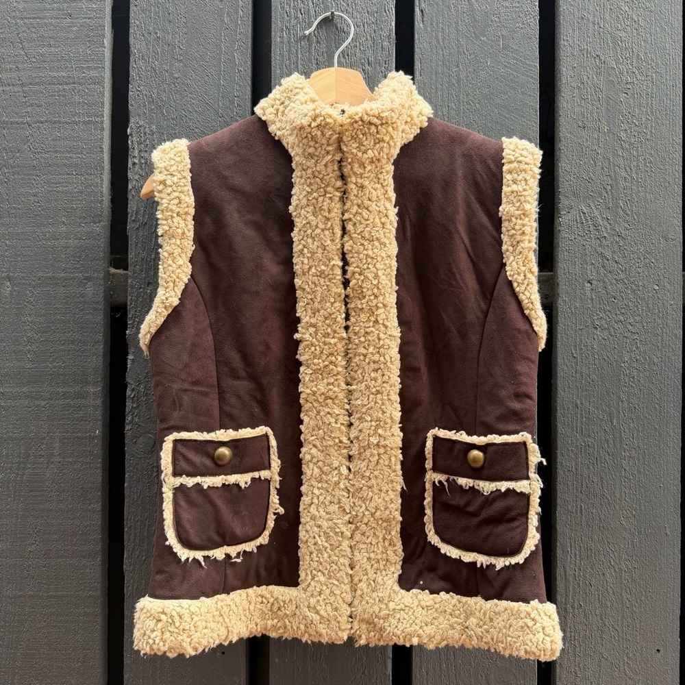 Kenneth Cole Reaction brown Suede sherpa lining Vest - Picture 2 of 5